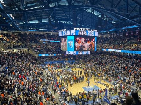 how long is a chicago sky basketball game